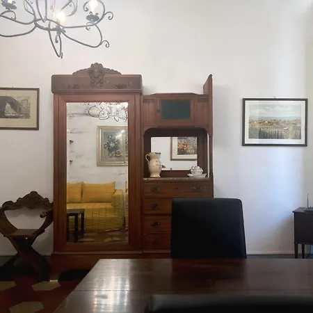 Pilastri Flat פירנצה